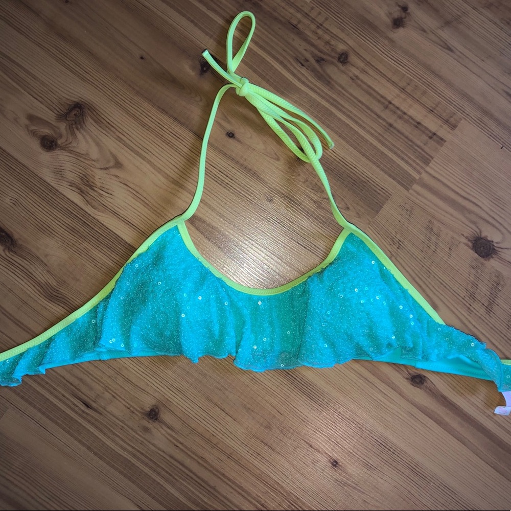 Victoria’s Secret Bikini Top